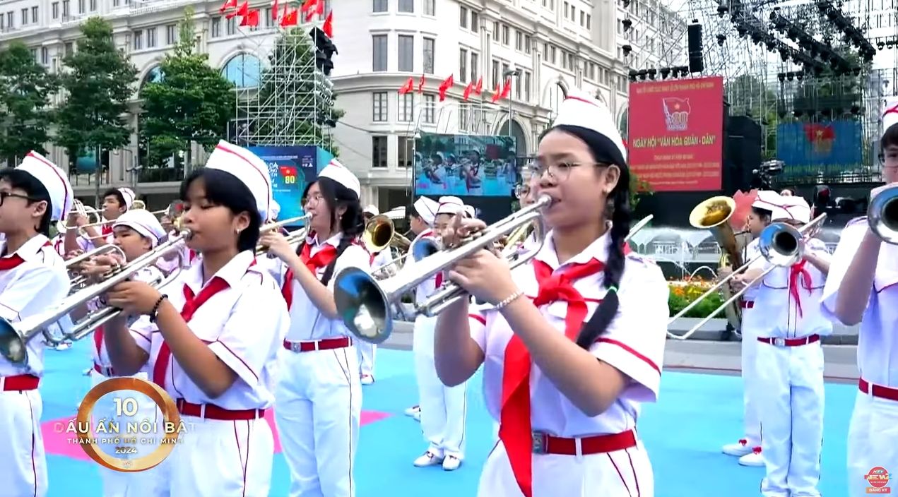 Nhiều hoạt động nổi bật kỷ niệm: 70 năm Chiến thắng Điện Biên Phủ; 80 năm Ngày thành lập Quân đội nhân dân Việt Nam và 35 năm Ngày hội Quốc phòng toàn dân